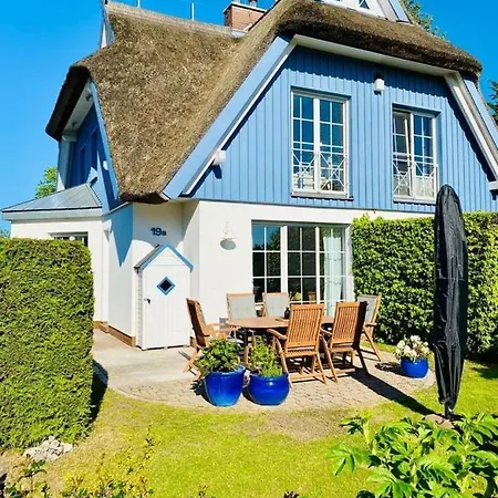 Strandhaus Luma - Hochwertiges Für 6 Personen In Strandnähe