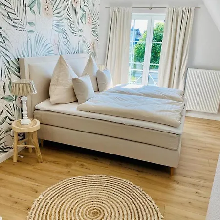 Strandhaus Luma - Hochwertiges Für 6 Personen In Strandnähe Ferienhaus