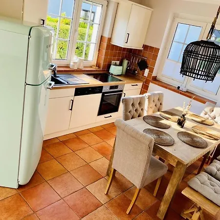 Ferienhaus Strandhaus Luma - Hochwertiges Für 6 Personen In Strandnähe